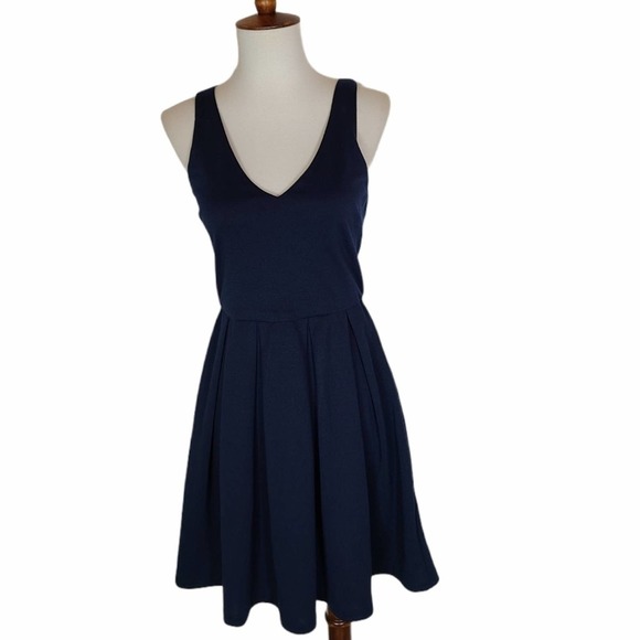 CeCe Navy Blue V-Neck Sleeveless Fit & Flare Mini Dress XS NWT - Picture 2 of 9